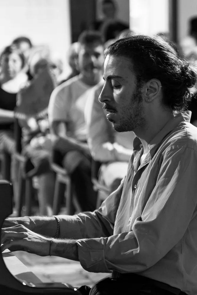 Romolo Ludovico Lanza al pianoforte